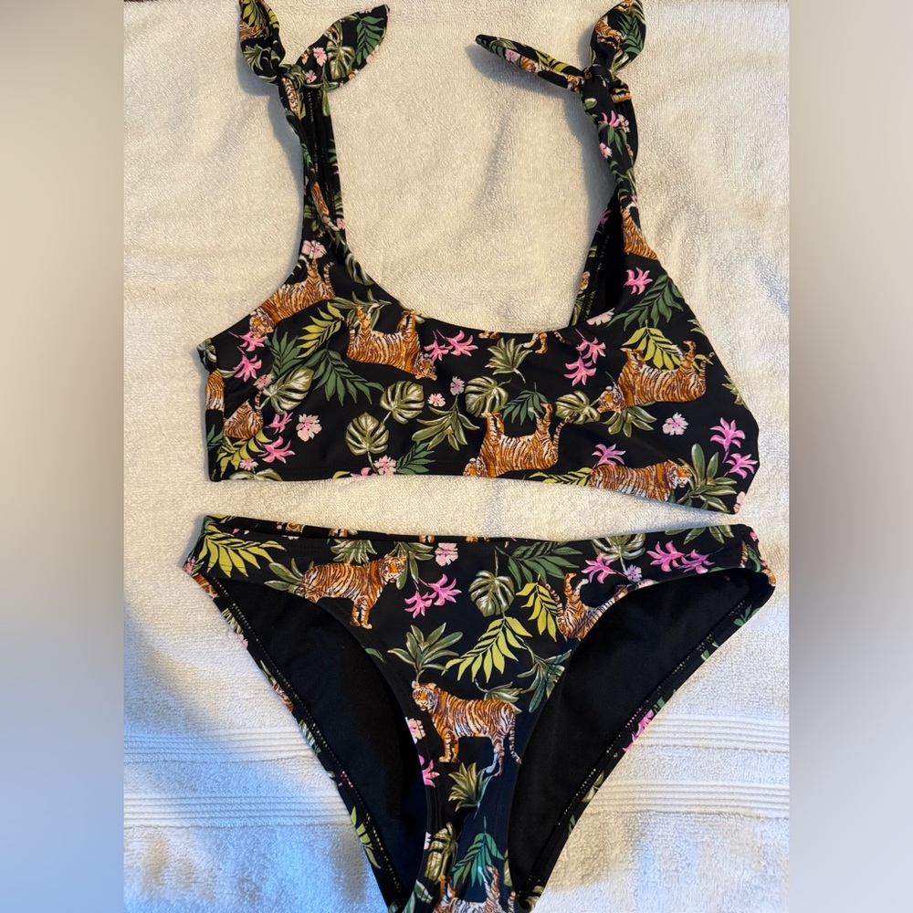 Xhilaration Tropical Print Bikini Set